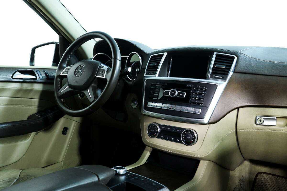 Купить Mercedes-Benz M-Класс с пробегом. Фото: #8