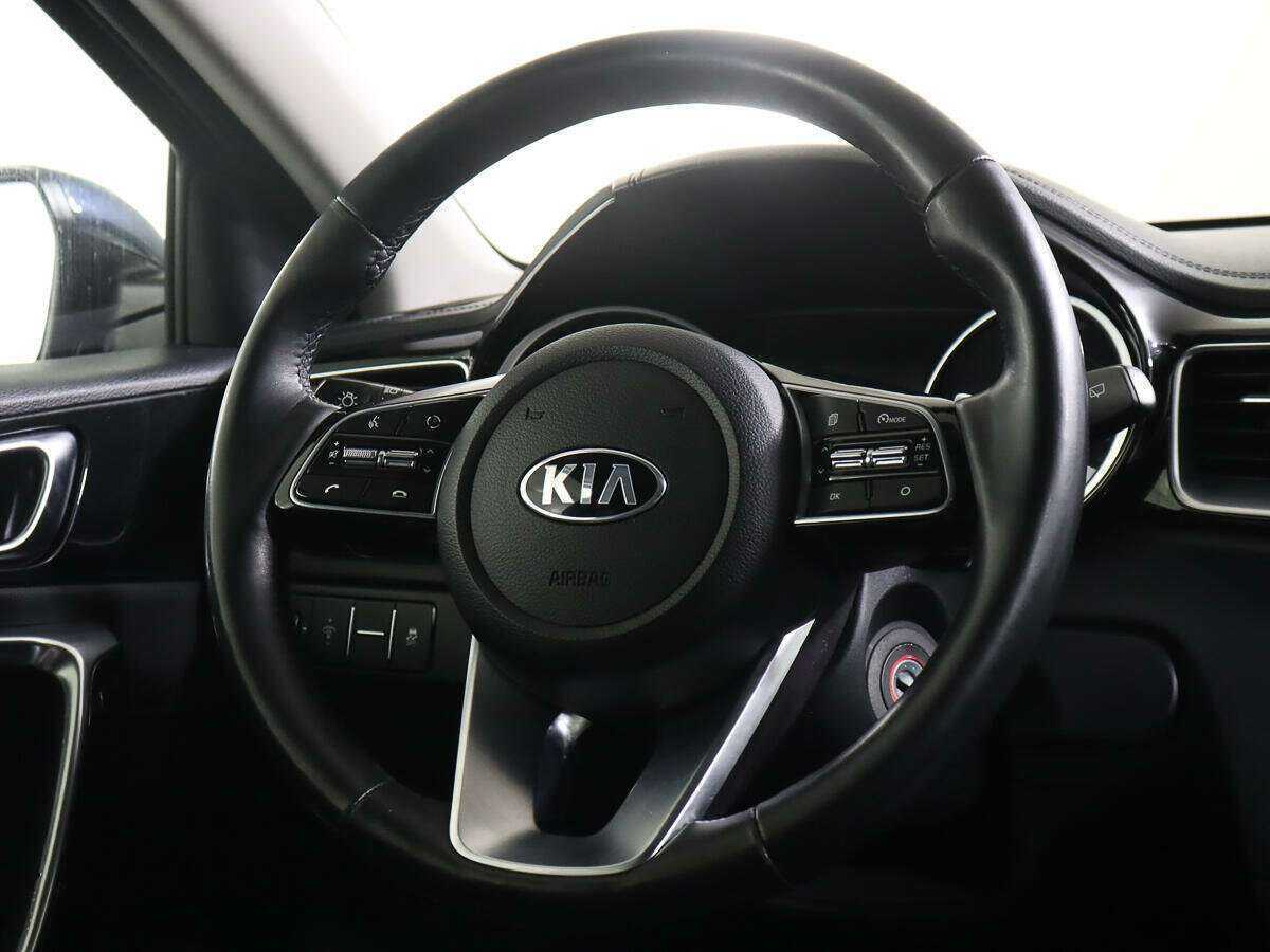 Купить Kia Ceed с пробегом. Фото: #13
