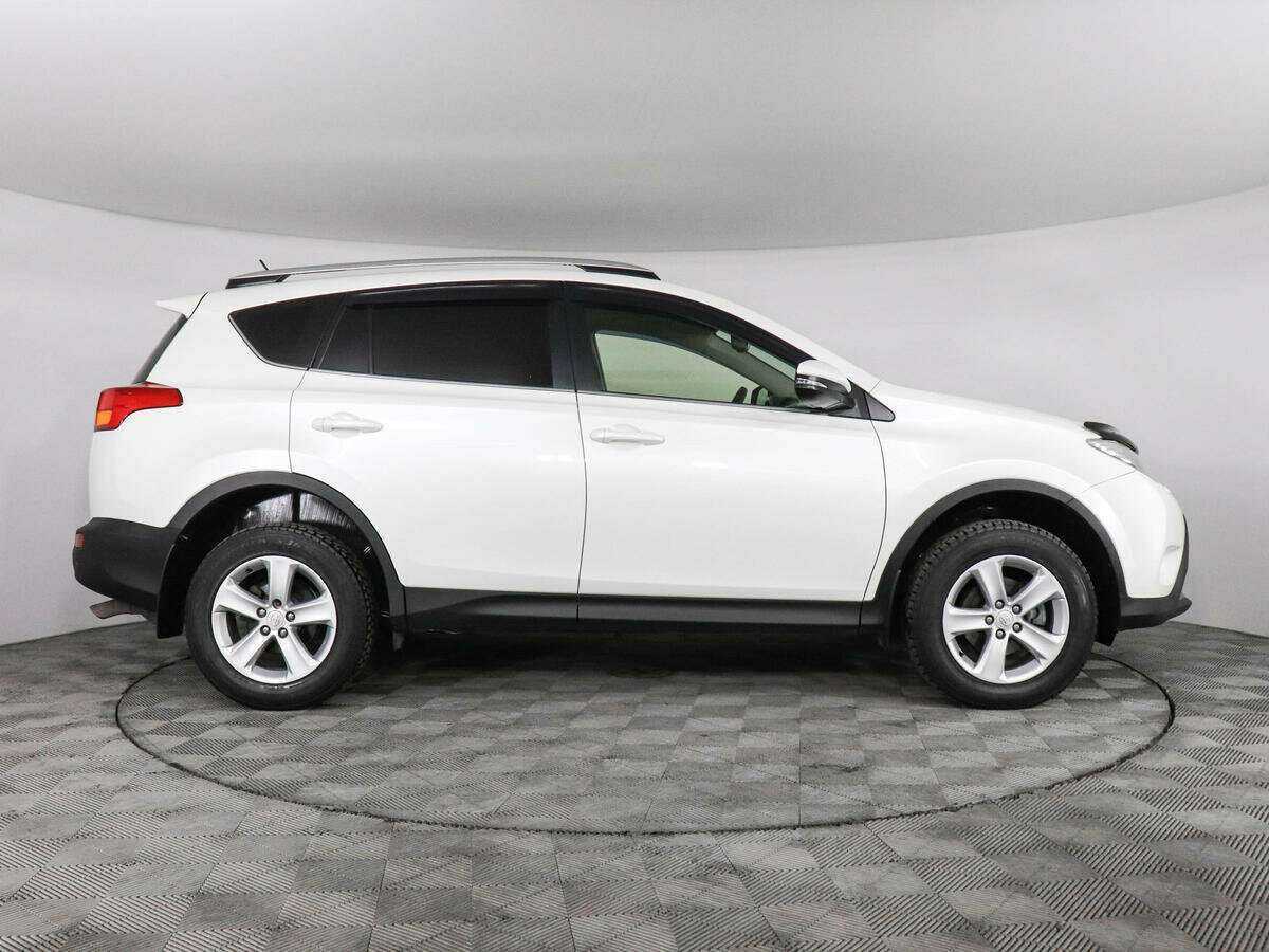 Купить Toyota RAV4 с пробегом. Фото: #3