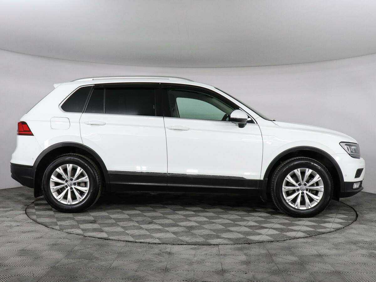 Купить Volkswagen Tiguan с пробегом. Фото: #3