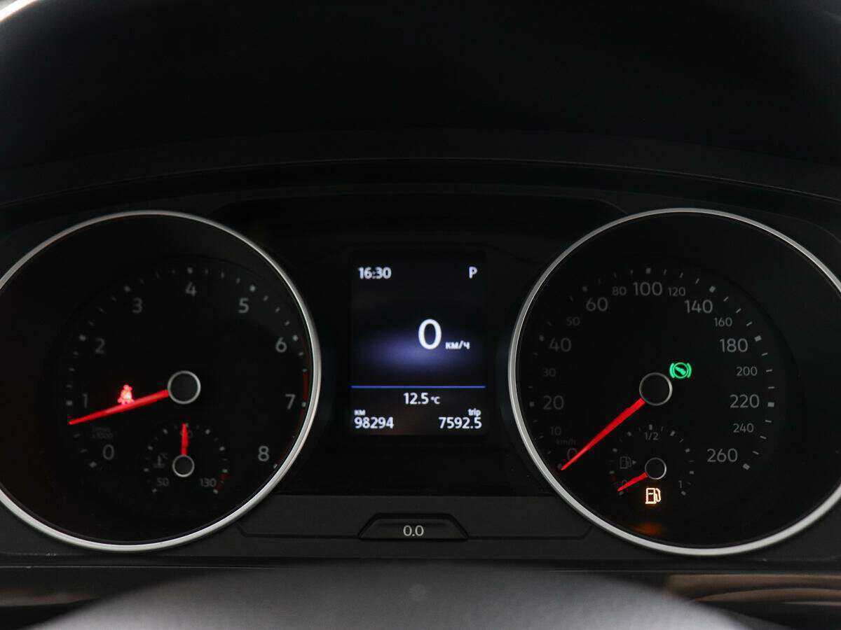 Купить Volkswagen Tiguan с пробегом. Фото: #9