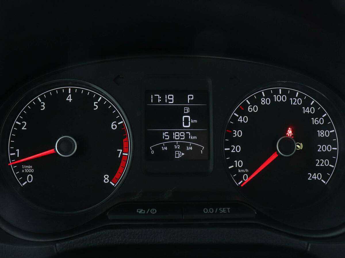 Купить Volkswagen Polo с пробегом. Фото: #9