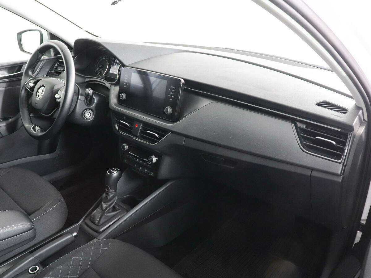 Купить Skoda Rapid с пробегом. Фото: #8