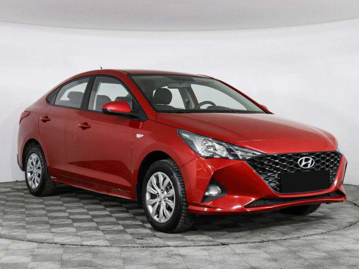 Купить Hyundai Solaris с пробегом. Фото: #2