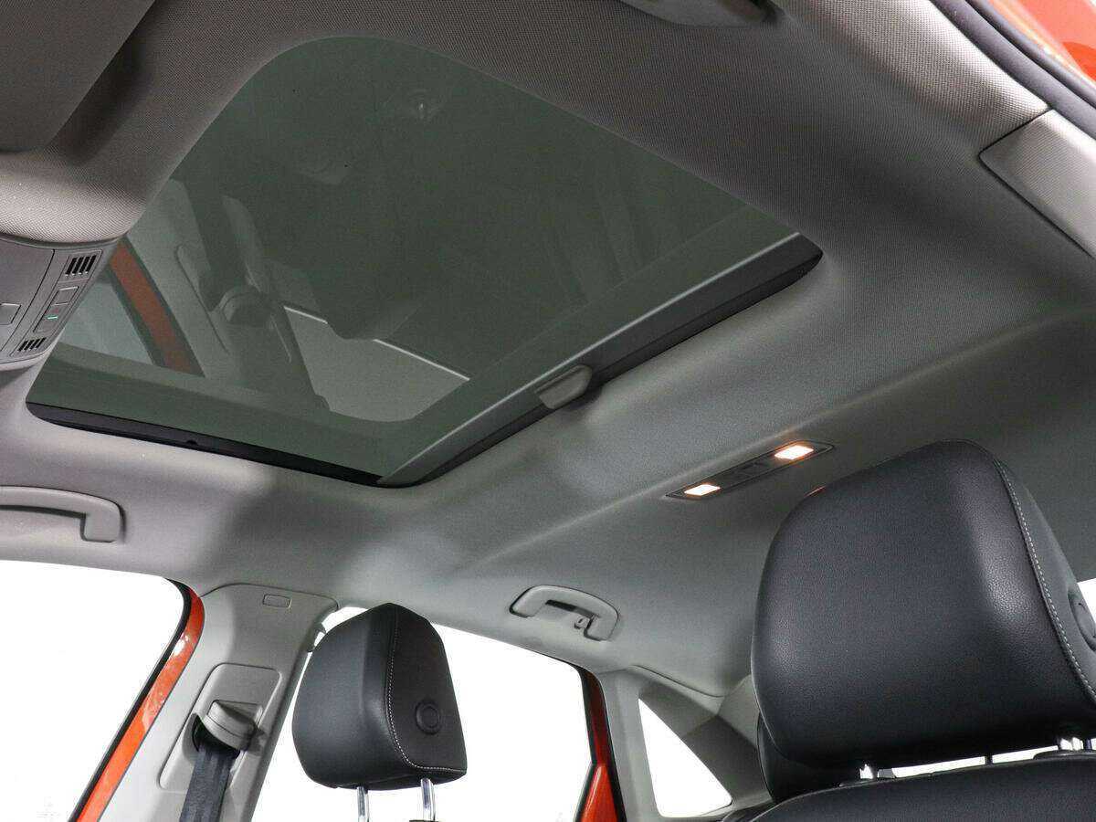 Купить Volkswagen Jetta с пробегом. Фото: #13