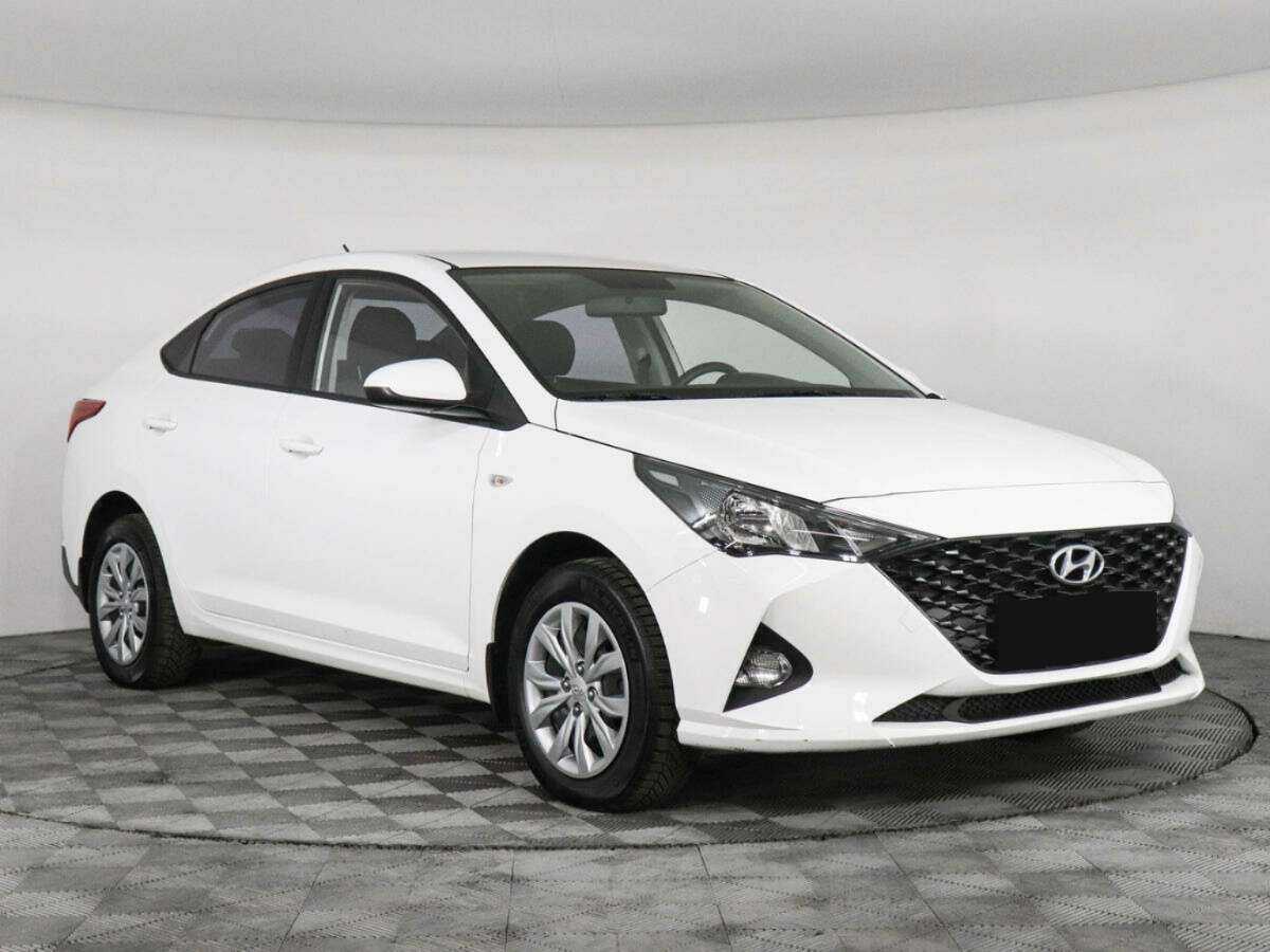 Купить Hyundai Solaris с пробегом. Фото: #2