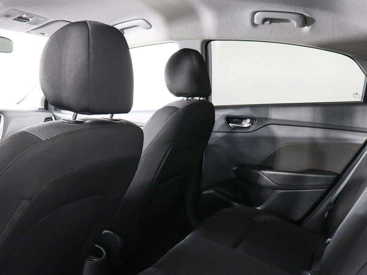 Купить Hyundai Solaris с пробегом. Фото: #10