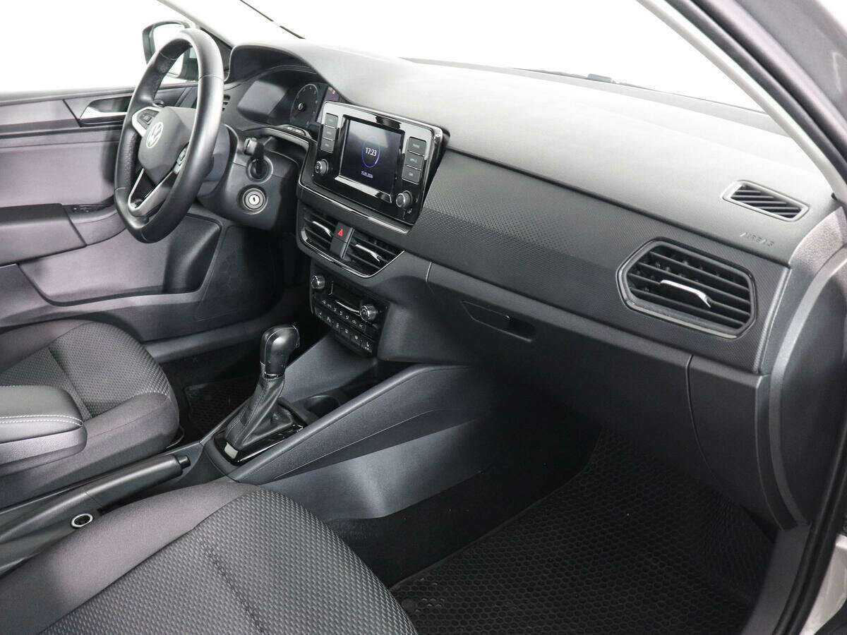 Купить Volkswagen Polo с пробегом. Фото: #9