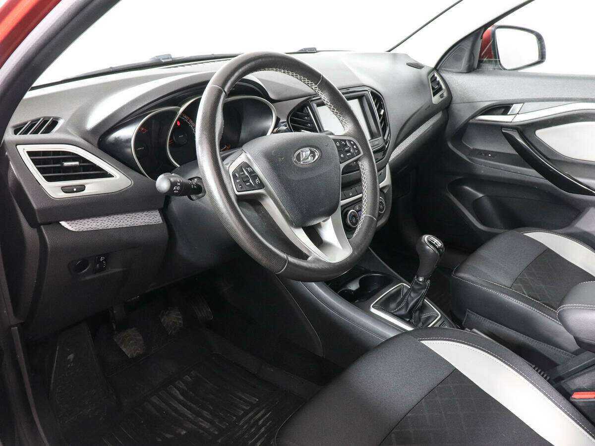 Купить Lada (ВАЗ) Vesta с пробегом. Фото: #7