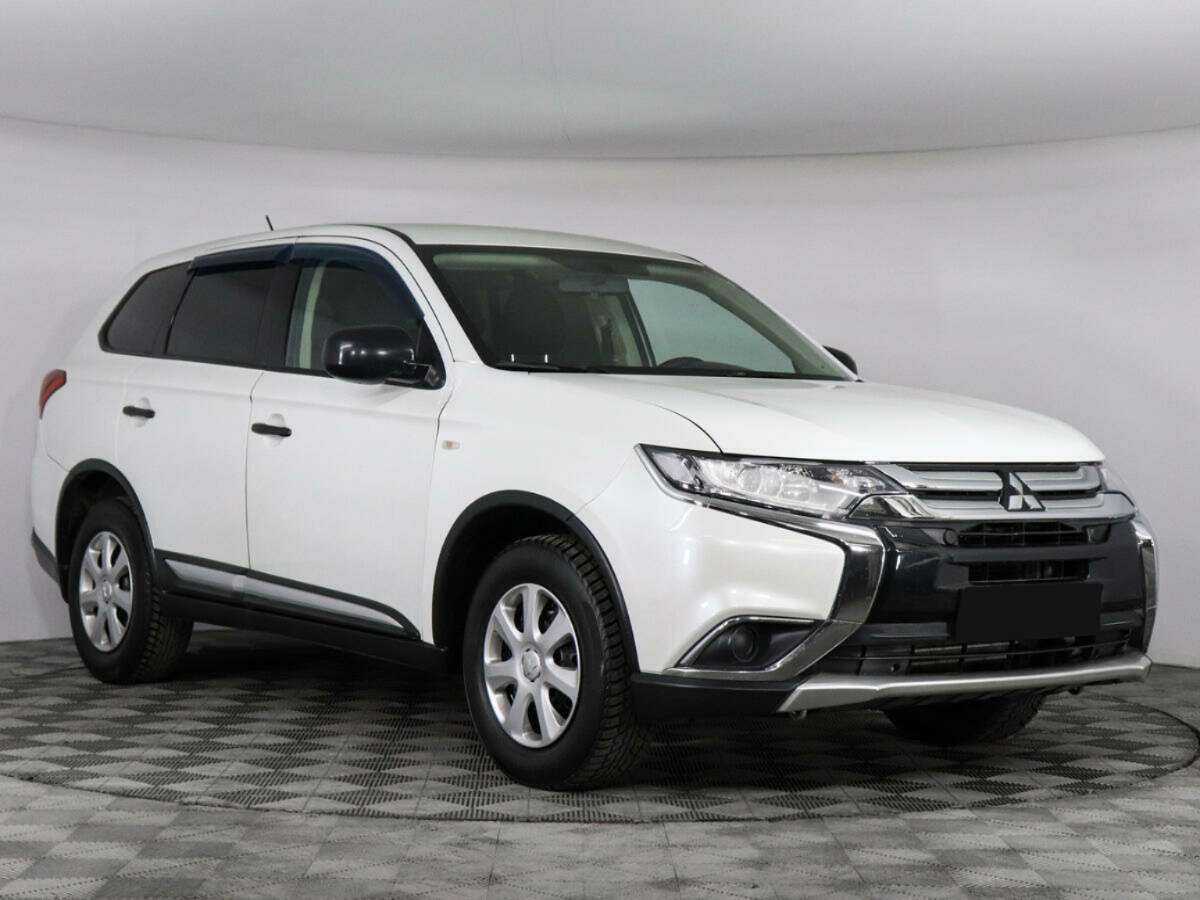 Купить Mitsubishi Outlander с пробегом. Фото: #2