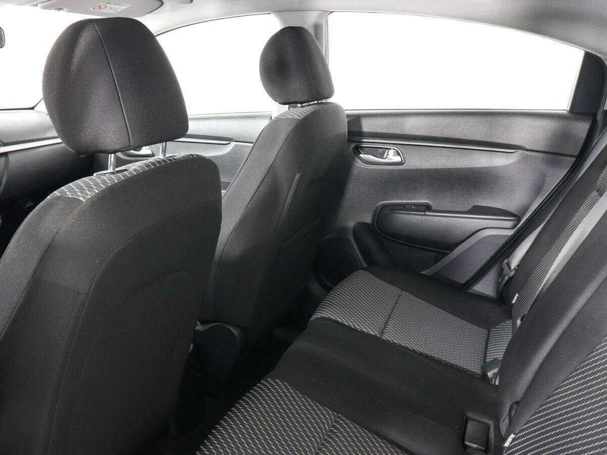 Купить Kia Rio с пробегом. Фото: #11