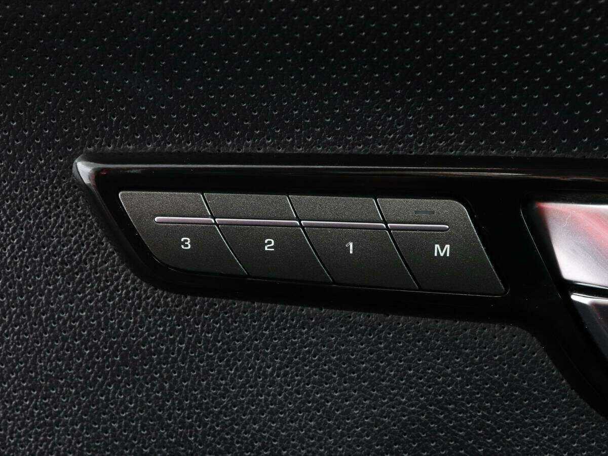 Купить Land Rover Range Rover Evoque с пробегом. Фото: #9