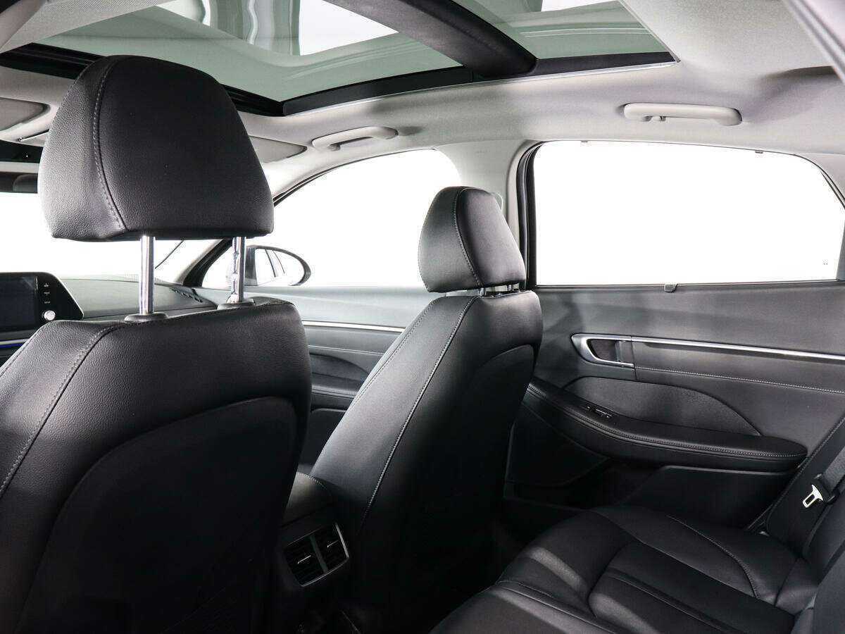 Купить Hyundai Sonata с пробегом. Фото: #11