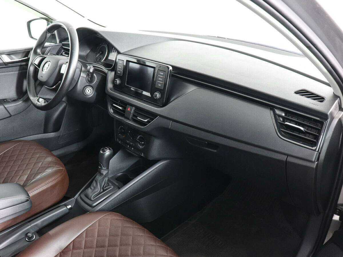 Купить Skoda Rapid с пробегом. Фото: #9