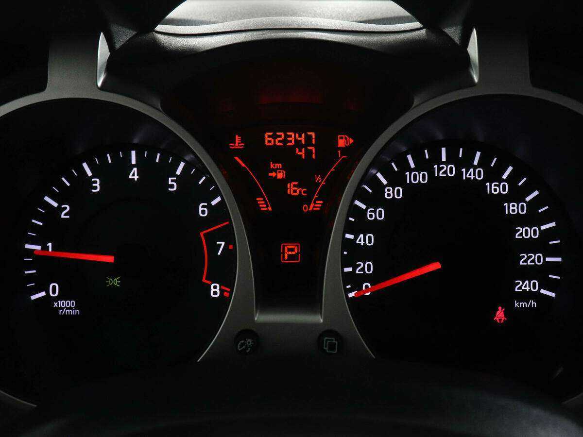 Купить Nissan Juke с пробегом. Фото: #9