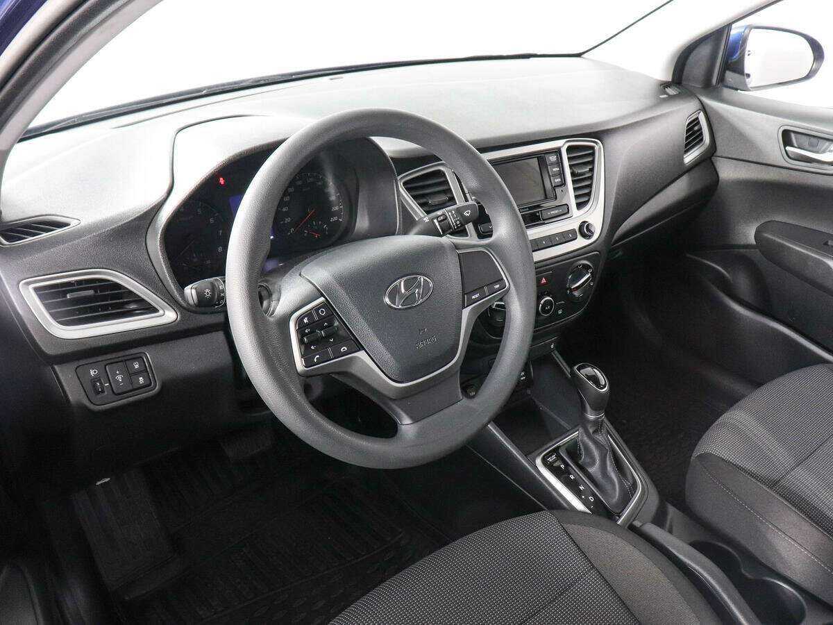 Купить Hyundai Solaris с пробегом. Фото: #8