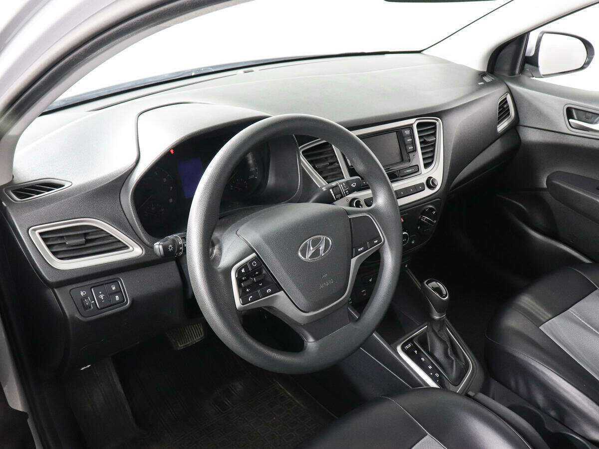 Купить Hyundai Solaris с пробегом. Фото: #8