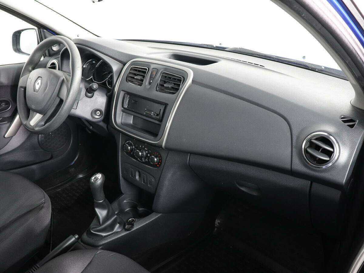 Купить Renault Logan с пробегом. Фото: #9
