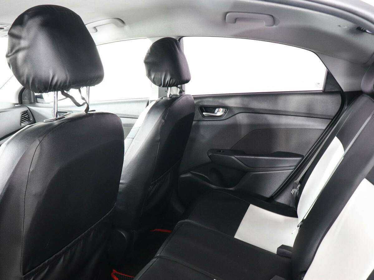 Купить Hyundai Solaris с пробегом. Фото: #10