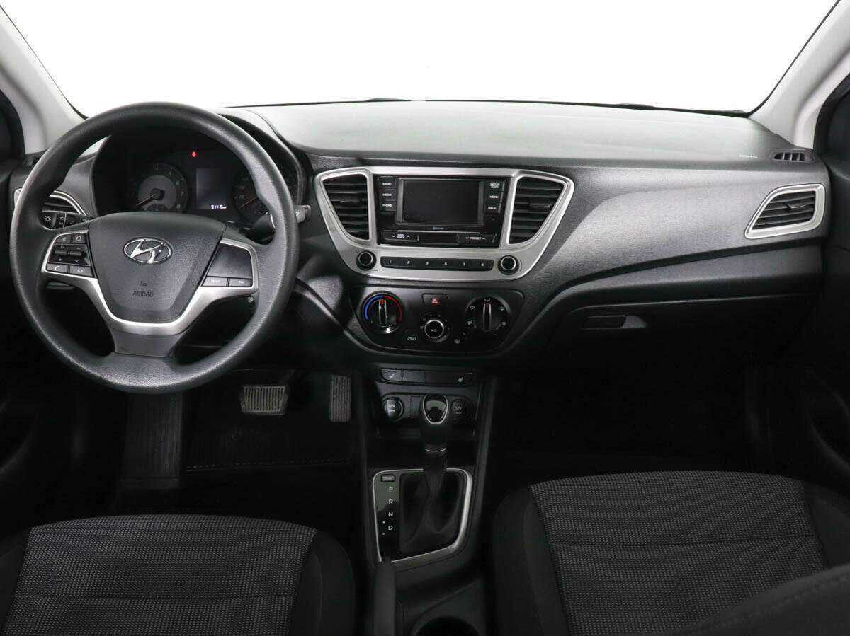 Купить Hyundai Solaris с пробегом. Фото: #9