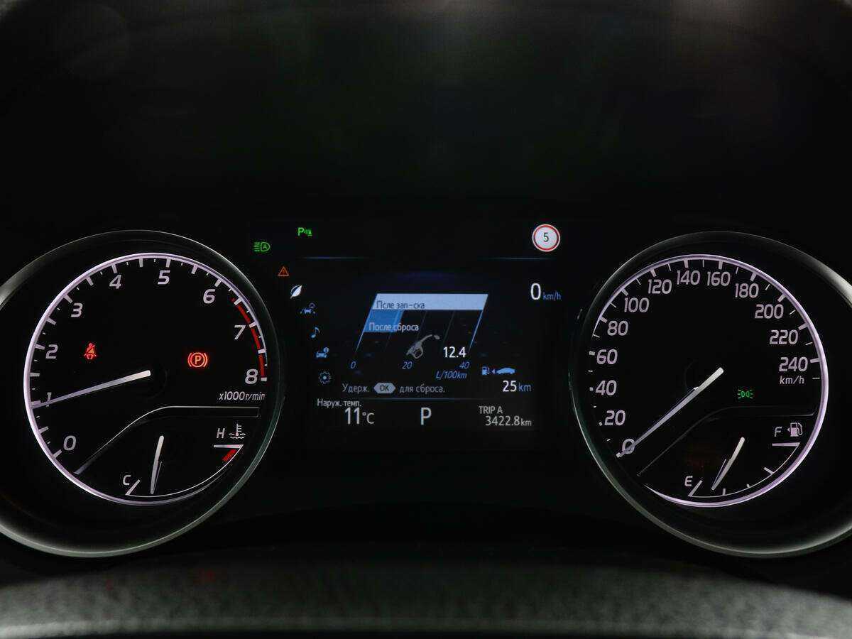 Купить Toyota Camry с пробегом. Фото: #9
