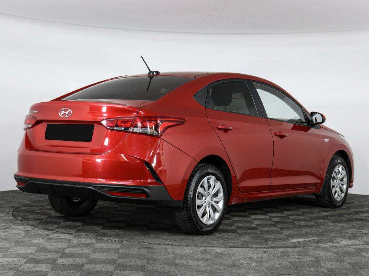 Купить Hyundai Solaris с пробегом. Фото: #4