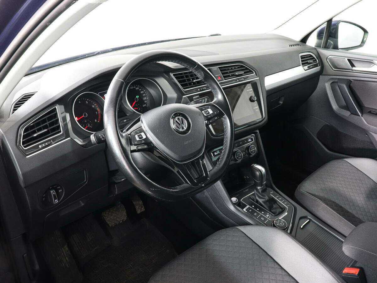 Купить Volkswagen Tiguan с пробегом. Фото: #8
