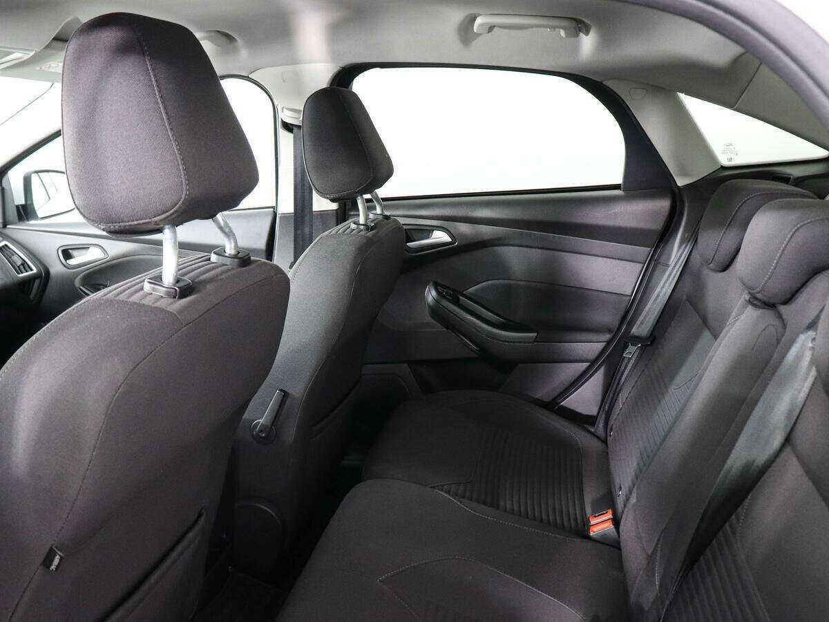 Купить Ford Focus с пробегом. Фото: #10