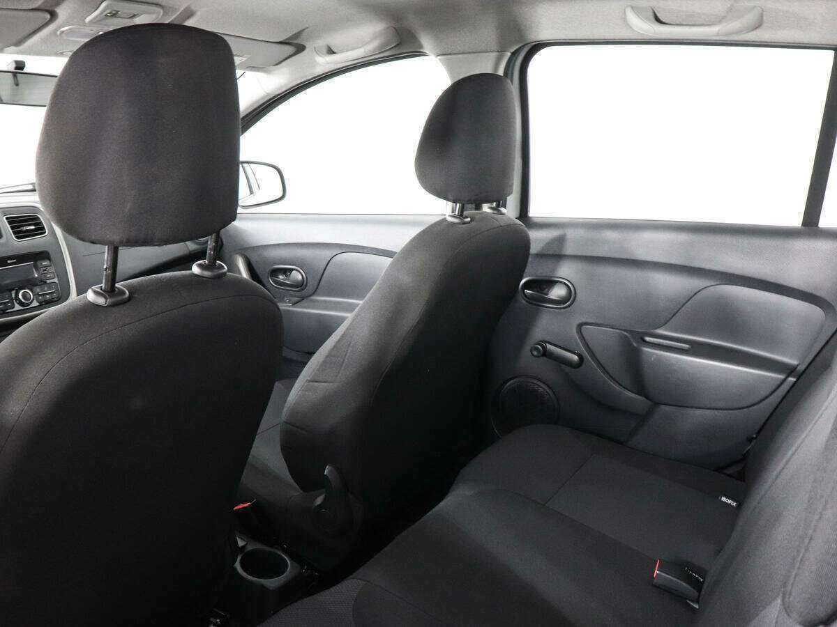 Купить Renault Sandero с пробегом. Фото: #11