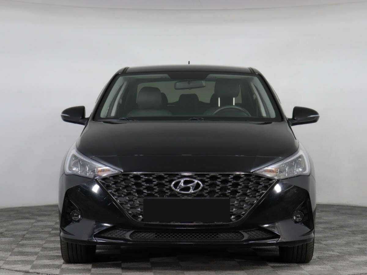 Купить Hyundai Solaris с пробегом. Фото: #1