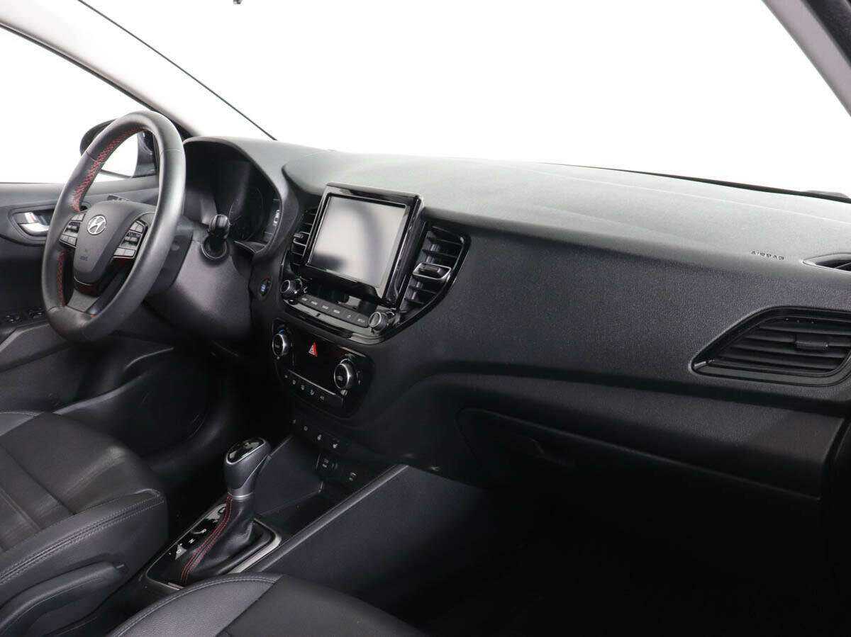 Купить Hyundai Solaris с пробегом. Фото: #9