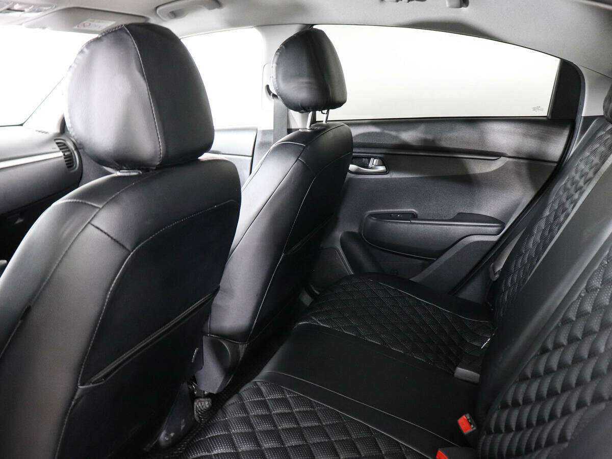 Купить Kia Rio с пробегом. Фото: #11