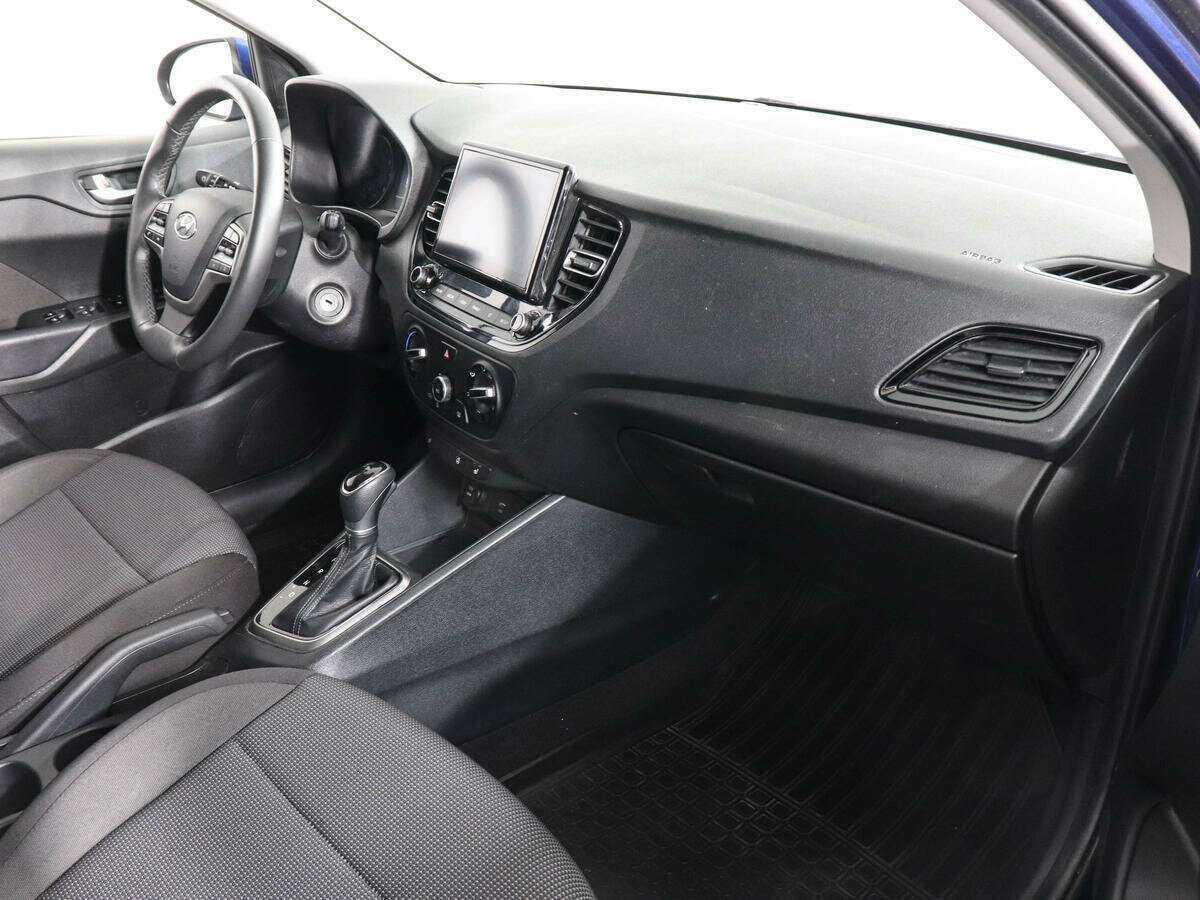 Купить Hyundai Solaris с пробегом. Фото: #9