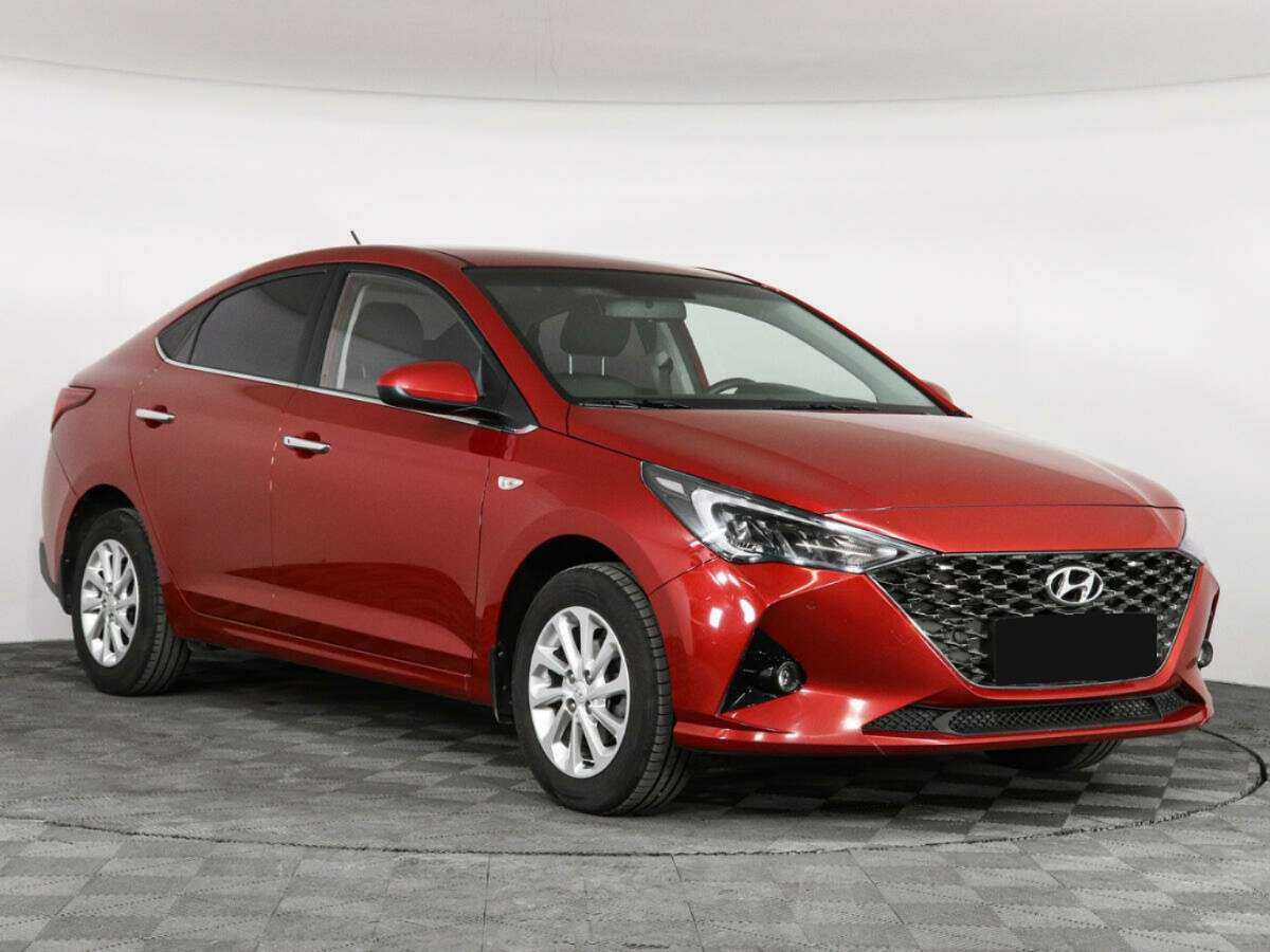 Купить Hyundai Solaris с пробегом. Фото: #2