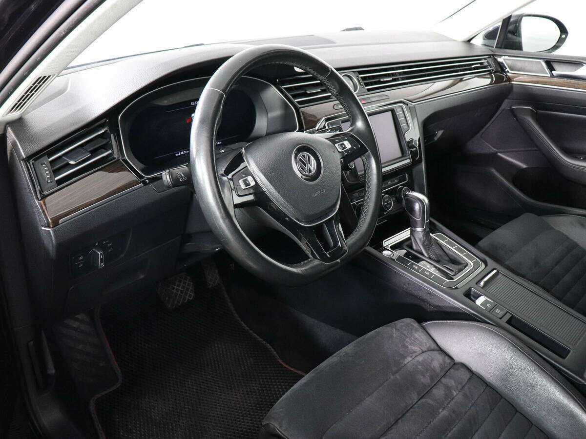Купить Volkswagen Passat с пробегом. Фото: #7