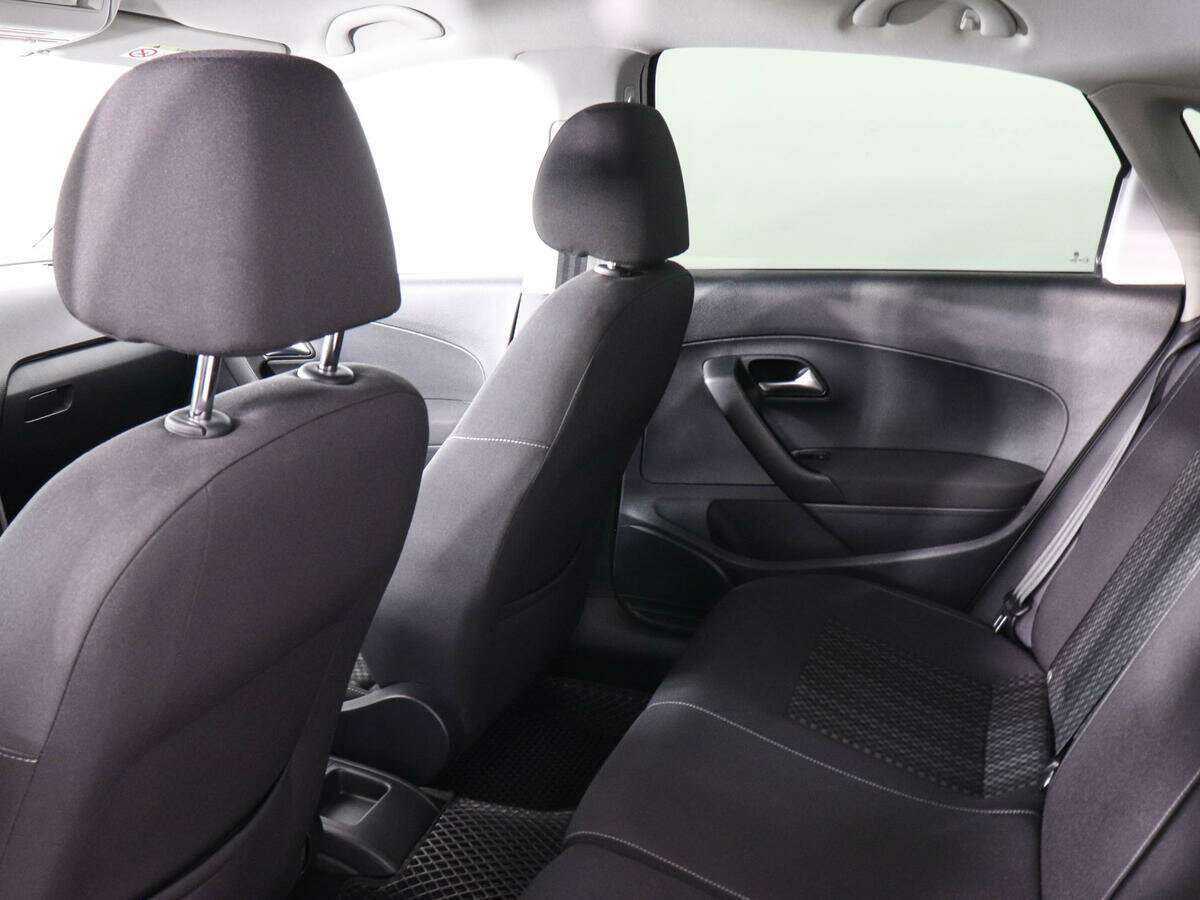 Купить Volkswagen Polo с пробегом. Фото: #10