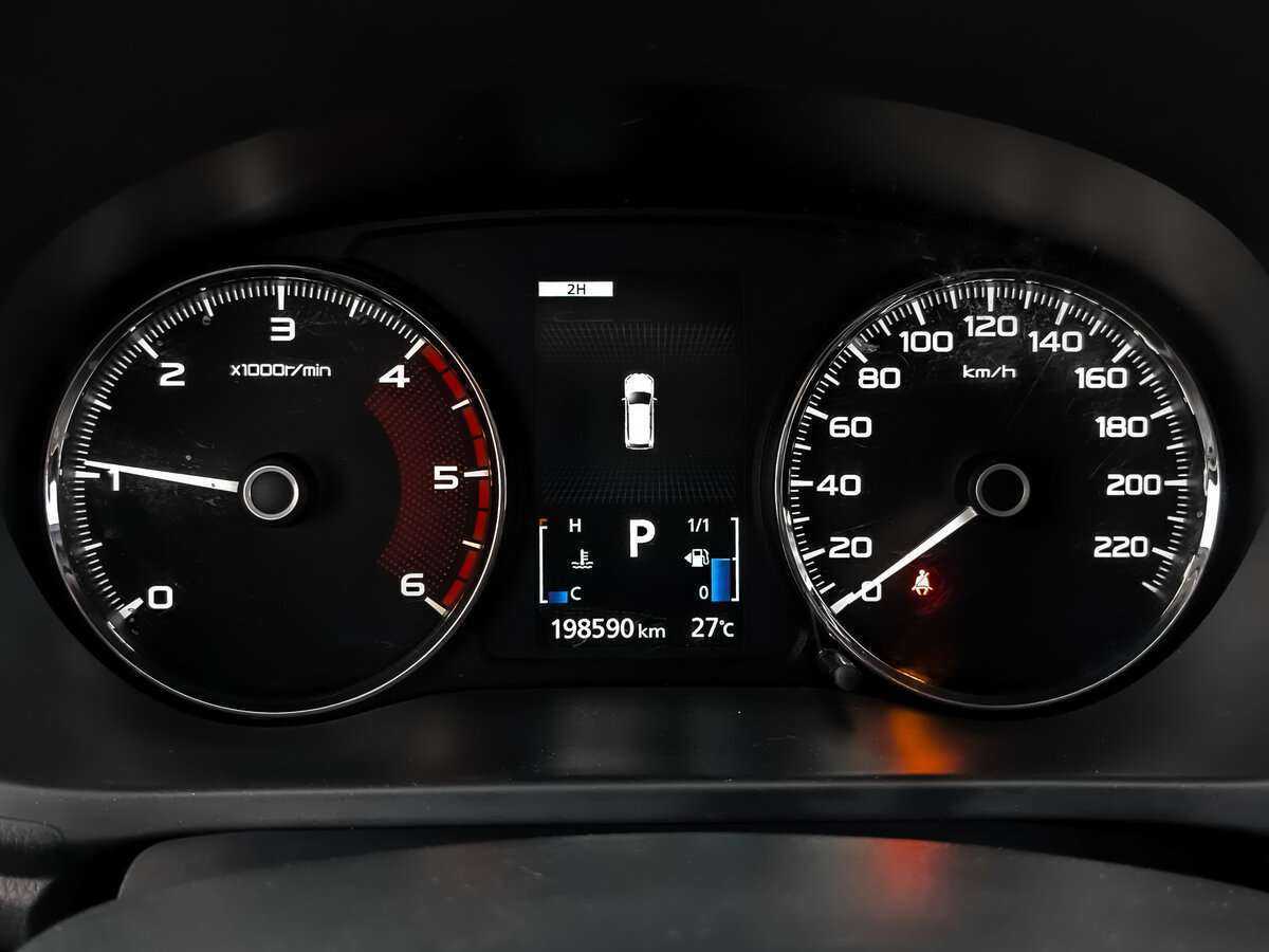 Купить Mitsubishi Pajero Sport с пробегом. Фото: #11