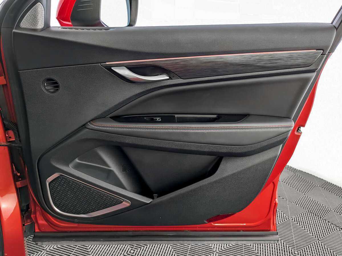 Купить Geely Tugella с пробегом. Фото: #22