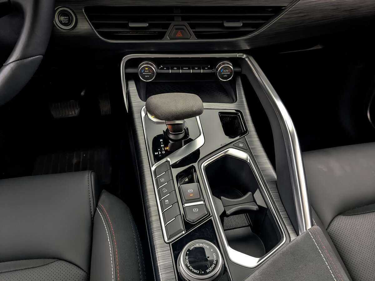 Купить Geely Tugella с пробегом. Фото: #20