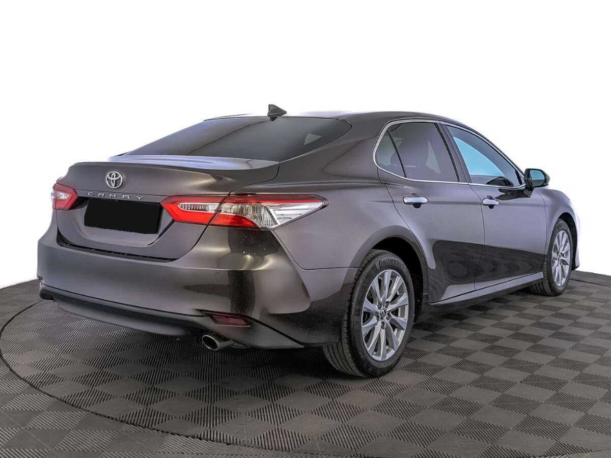 Купить Toyota Camry с пробегом. Фото: #4