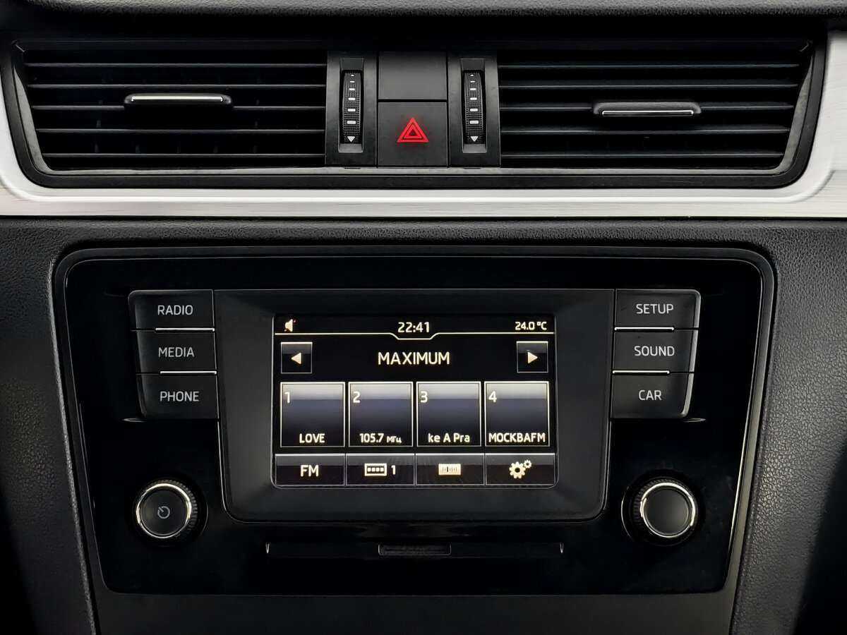 Купить Skoda Rapid с пробегом. Фото: #11