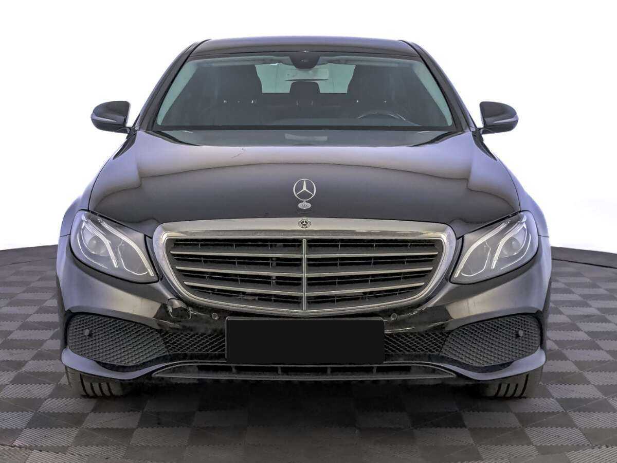 Купить Mercedes-Benz E-Класс с пробегом. Фото: #1