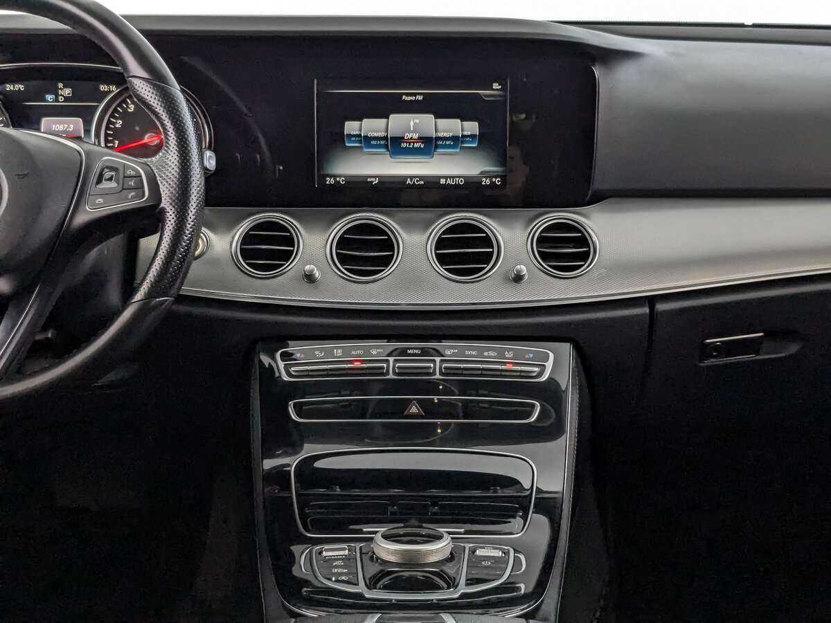 Купить Mercedes-Benz E-Класс с пробегом. Фото: #12