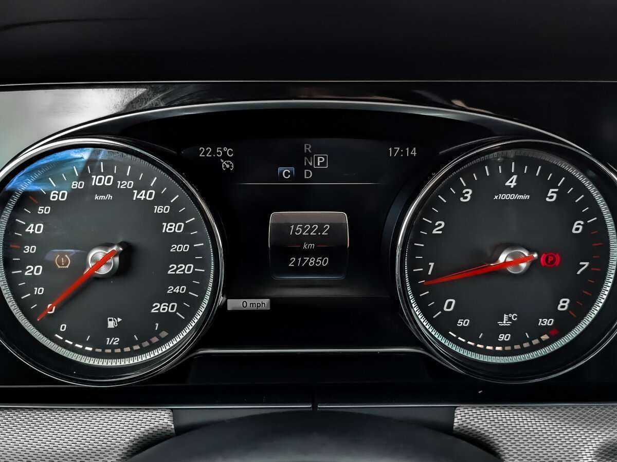 Купить Mercedes-Benz E-Класс с пробегом. Фото: #11