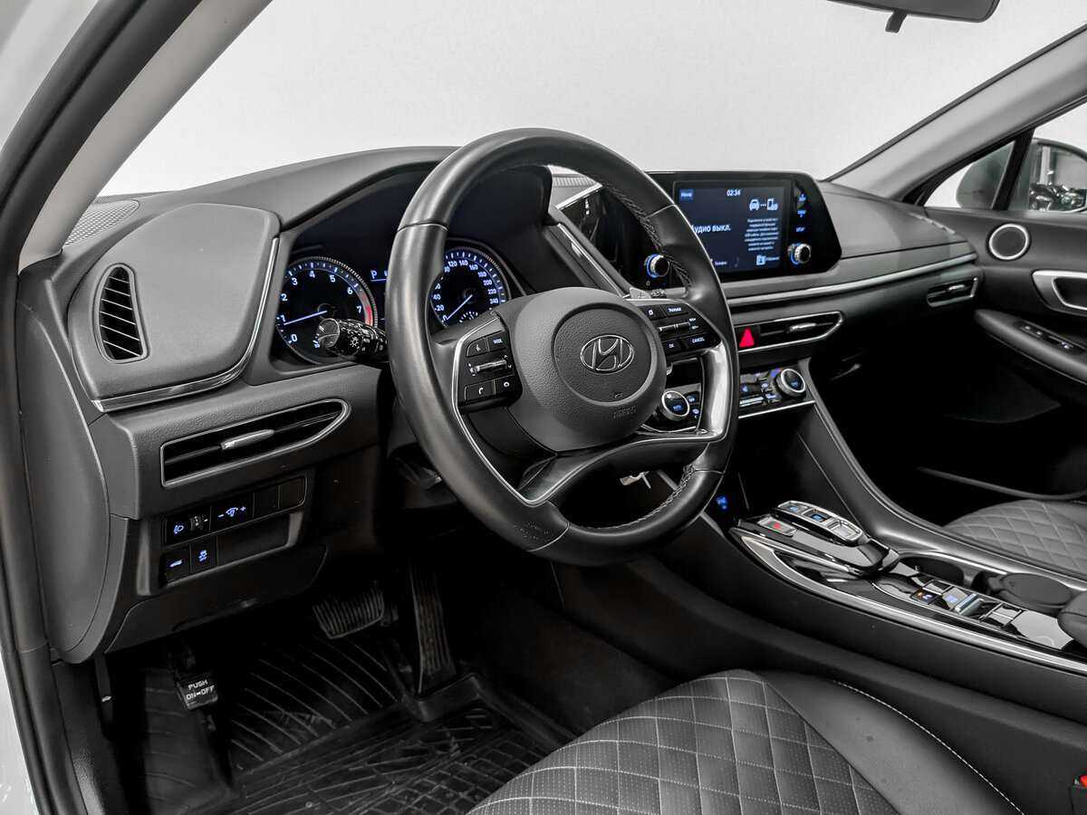 Купить Hyundai Sonata с пробегом. Фото: #13
