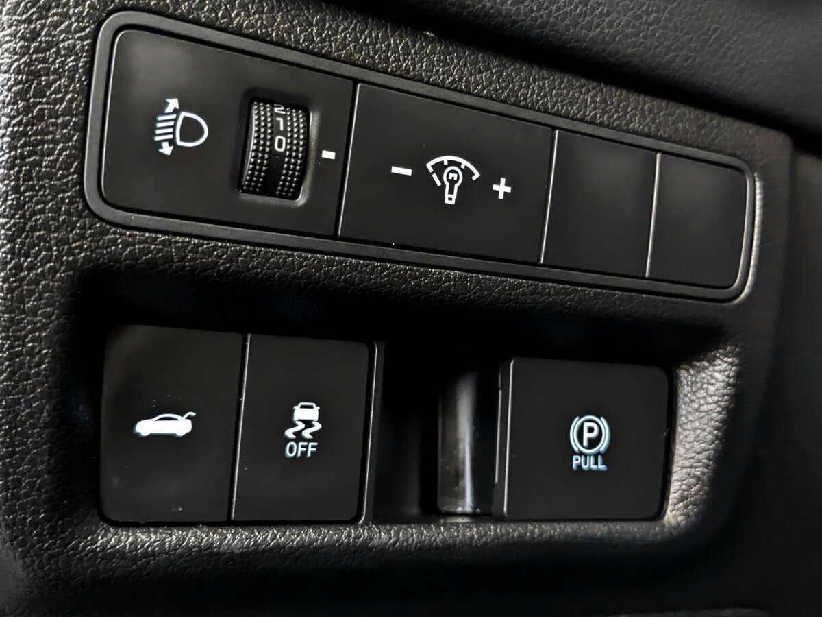 Купить Hyundai Sonata с пробегом. Фото: #23