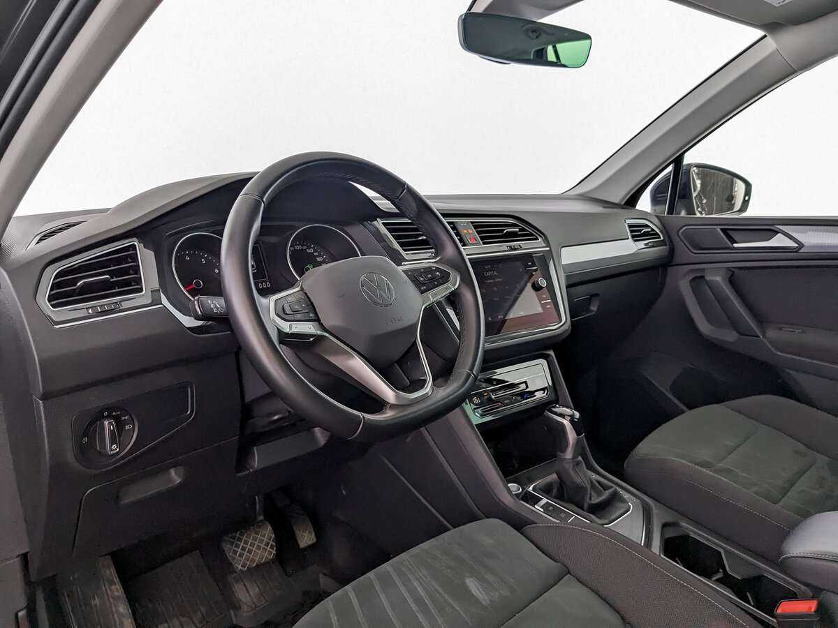 Купить Volkswagen Tiguan с пробегом. Фото: #13