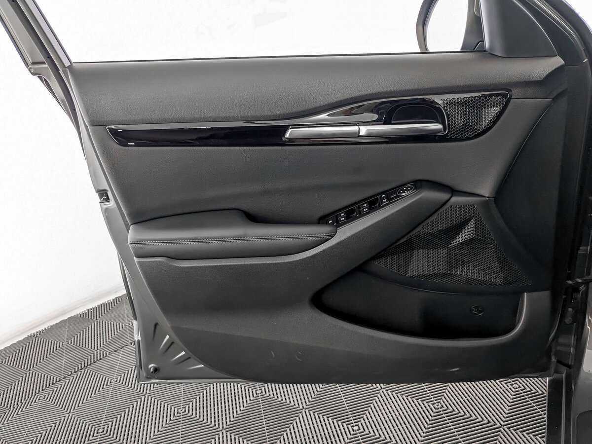 Купить Kia Seltos с пробегом. Фото: #17