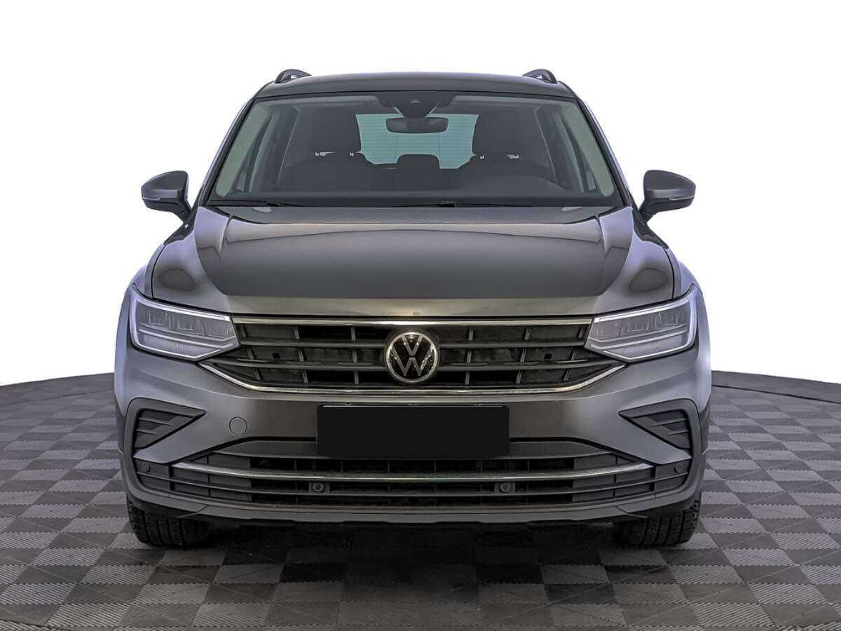 Купить Volkswagen Tiguan с пробегом. Фото: #1