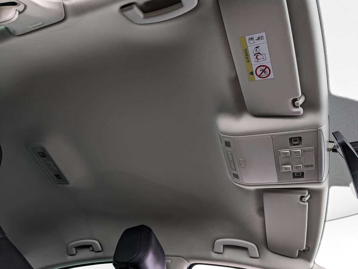 Купить Volkswagen Passat с пробегом. Фото: #18